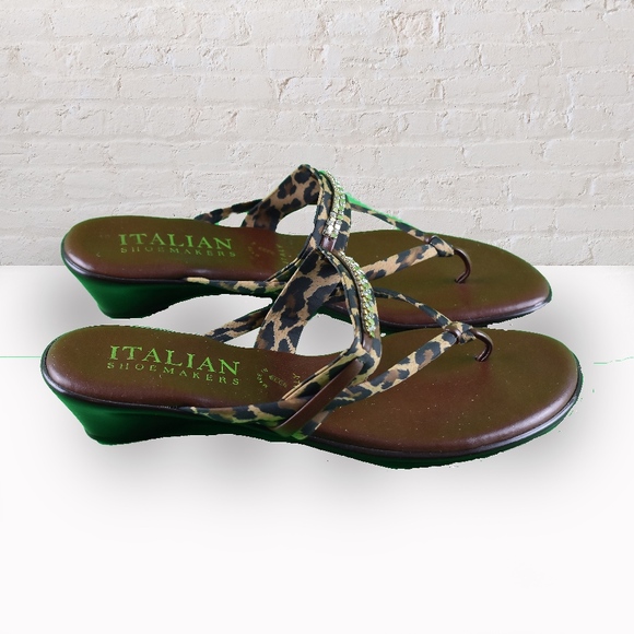 Italian Shoemakers wedge thong sandals - Picture 2 of 3